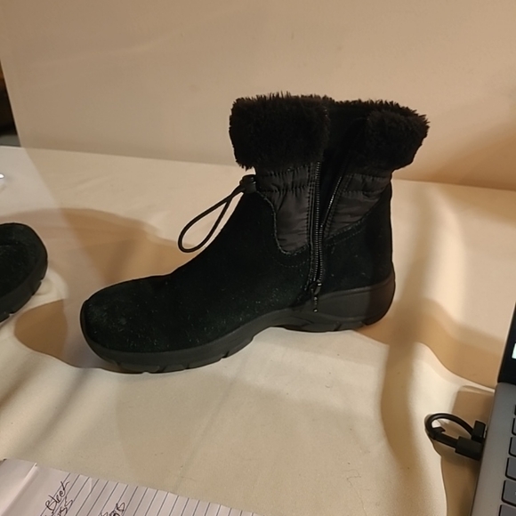 Lands end black women's snow short boots sz 8b, suede/canvas faux fur waterproof - Picture 3 of 12